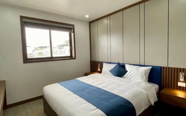Crystal Holiday Halong Hotel