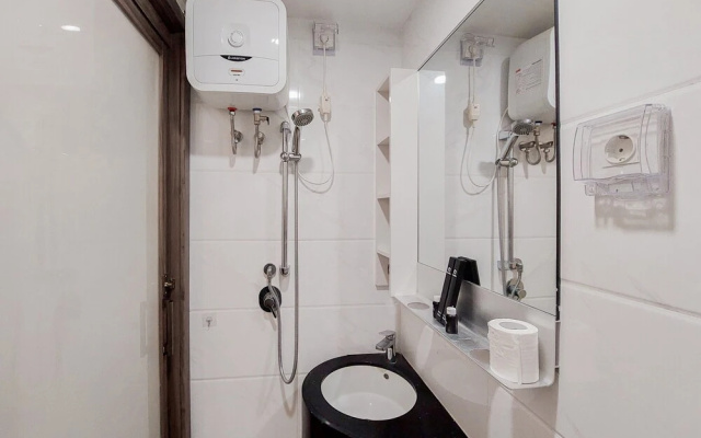 Simple And Homey Studio At Sky House Bsd Apartment