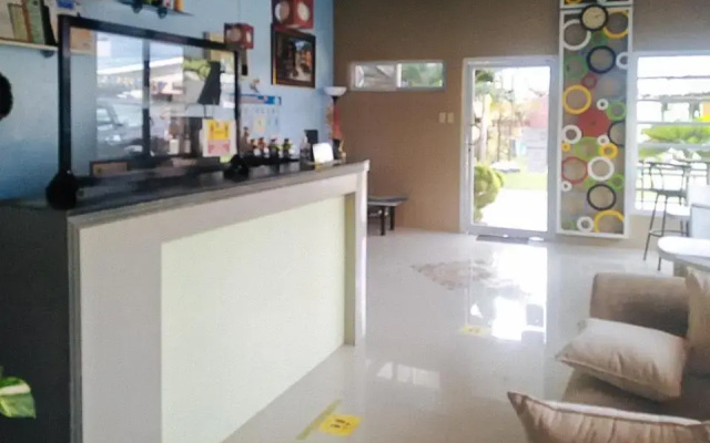 RedDoorz @ EM Pensiontel Butuan City