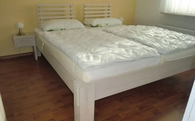 Holiday Apartment Mowennest