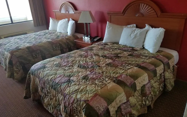 Americana Inn