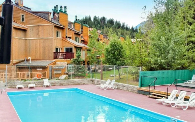 Horsethief Lodge