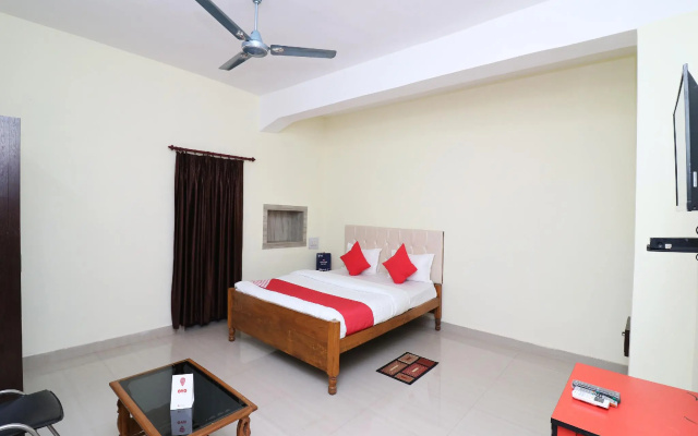 OYO 18508 Hotel Shreya