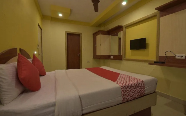 OYO 23516 Hotel Laxmi