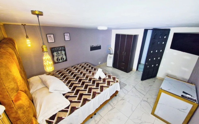 $ PROMO $ Big Rooftop Apt 10 BDRM w/Pool @Poblado