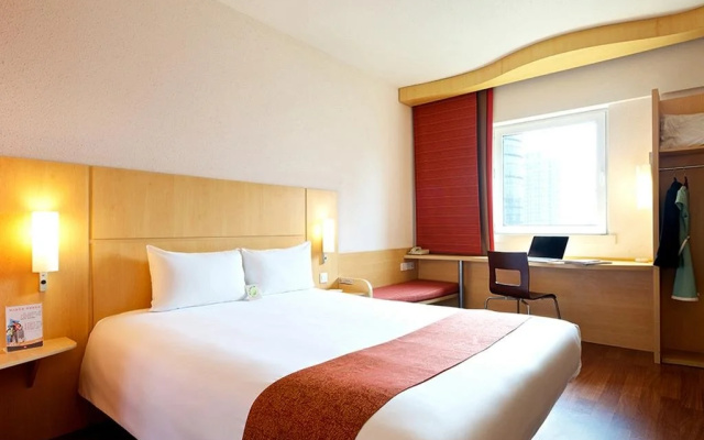 ibis Rizhao Huanghai