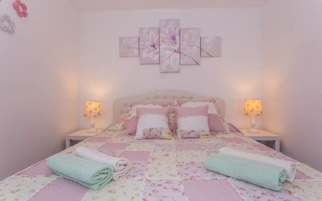 Отель Guesthouse Aleto вид на фасад