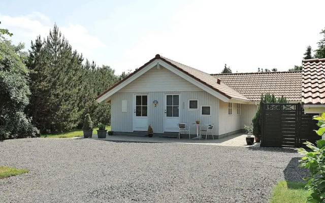8 Person Holiday Home in Oksbol-by Traum