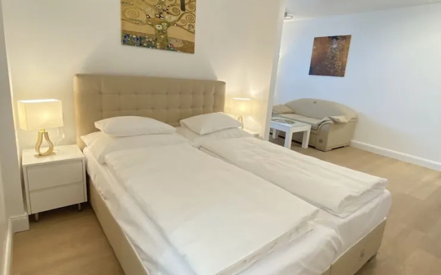 Vienna International Living