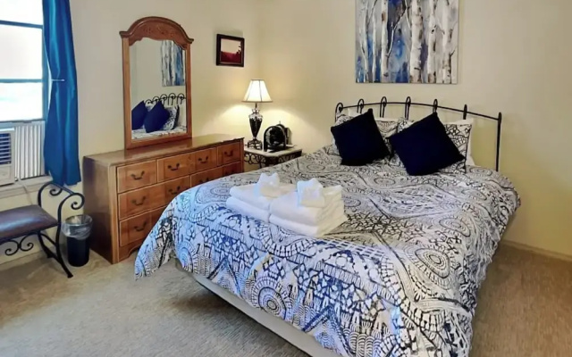 Lowkeys Lodge by Ruidoso Vacation Rentals