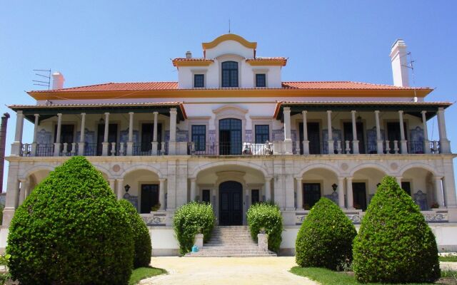 Отель Palacio De Rio Frio вид на фасад