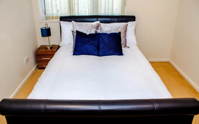 Reine Suites - Central Milton Keynes