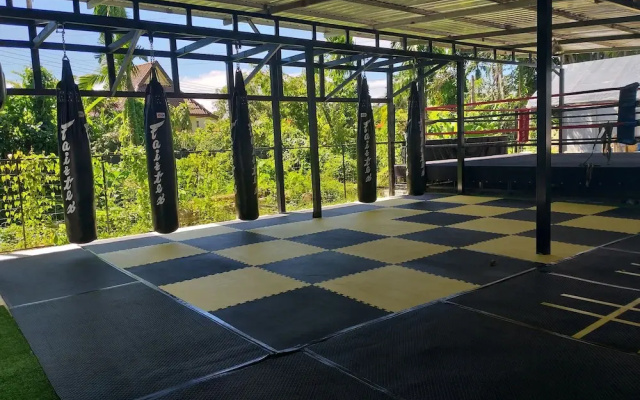 Mai Khao Muay Thai