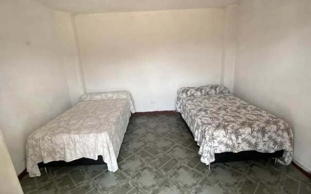 Hostal Hollywood Inn