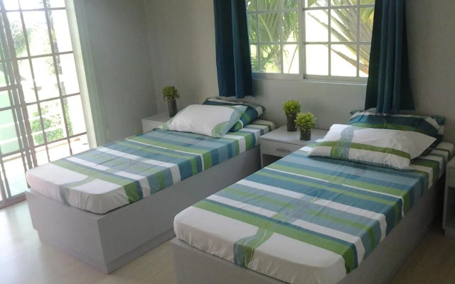 Sir Nico Guesthouse and Resort
