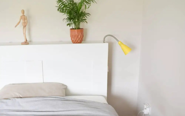 1 Bedroom Flat With A Rooftop Balcony