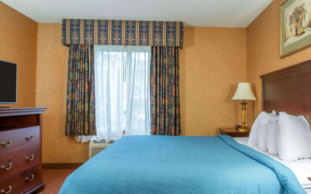 Quality Inn & Suites