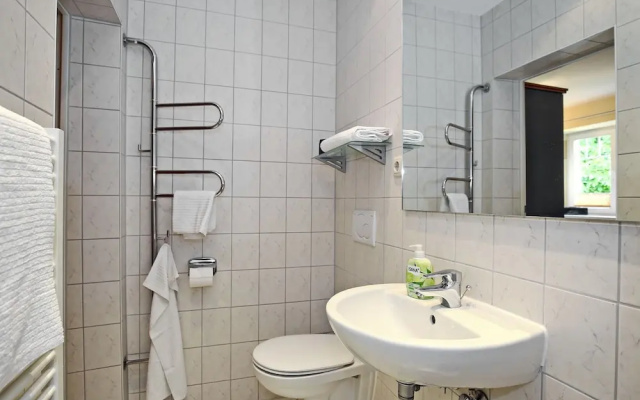 Peaceful Apartment in Kuhlungsborn with Garden