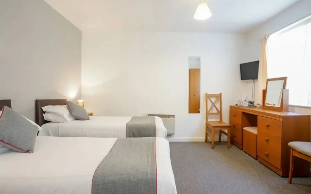 OYO Shanklin Beach Hotel