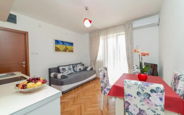 Apartments Elena