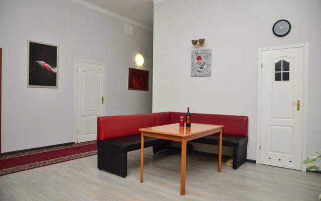 Casa Nostra Хостел