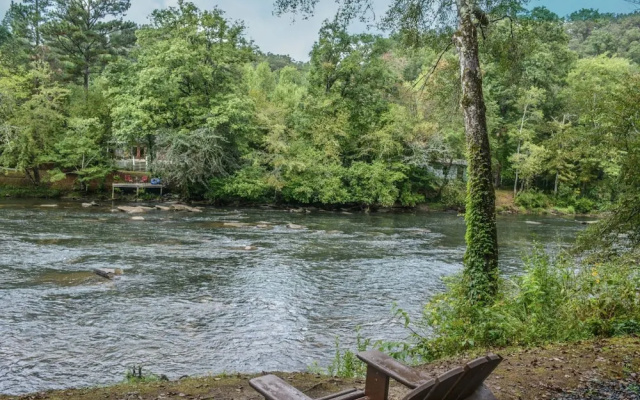Run About Trout Lodge