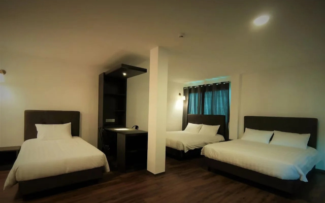 Hotel Longhouse