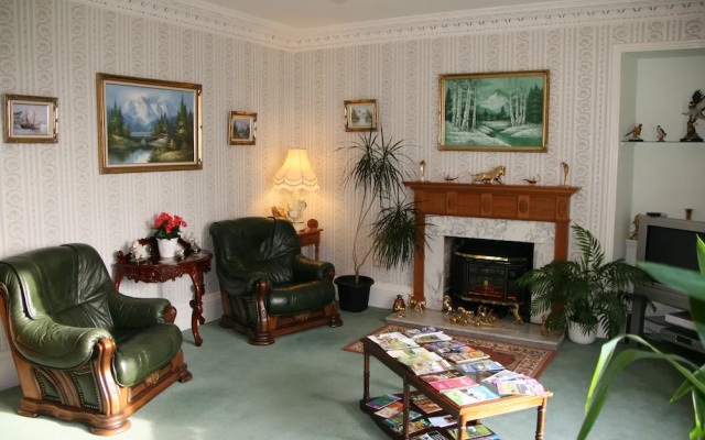 East Challoch Farm Bed and Breakfast