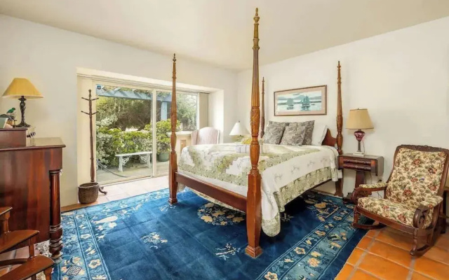 4 Bedroom With Pool in Oceanside