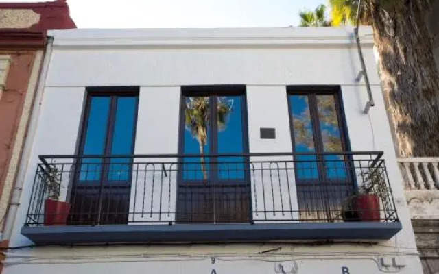 SingularStays Marina