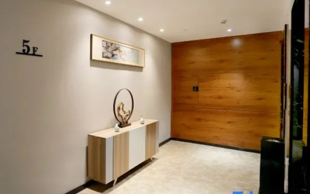 Qianyi Hotel (Beiliu Wanda Plaza Branch)