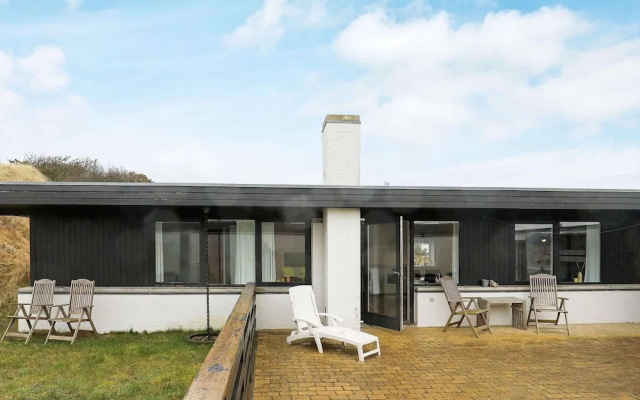 6 Person Holiday Home in Pandrup