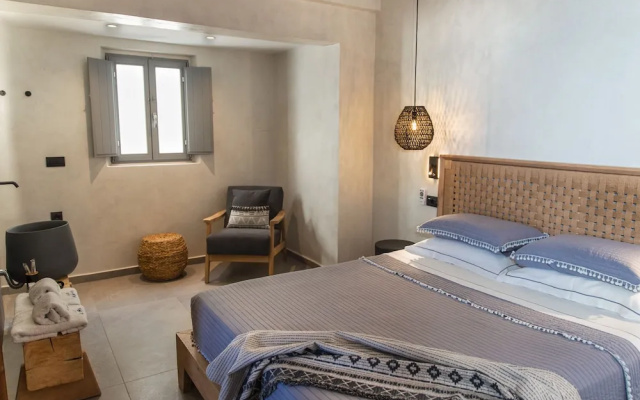 Almyra Studios & Apartments