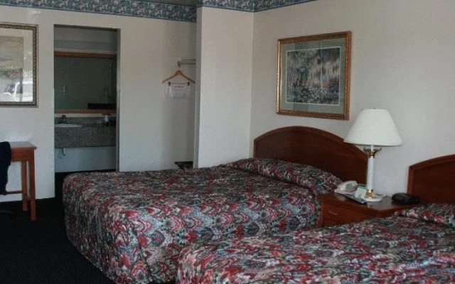Econo Lodge Santa Clara
