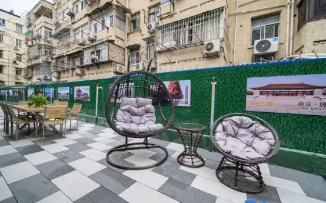 Zilanling Hostel (Zhongshan Scenic Area Houzaimen)
