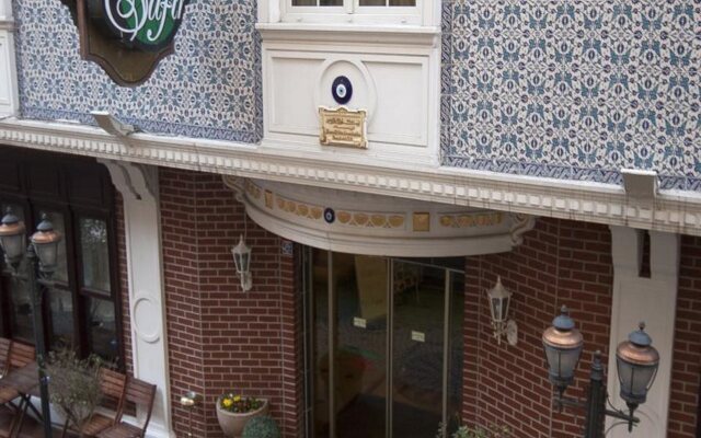 Hotel Sapphire вид на фасад