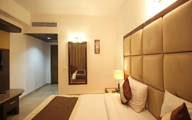 OYO 6438 Hotel Valley Plaza
