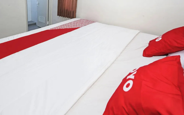 Hotel O Tjokro 3