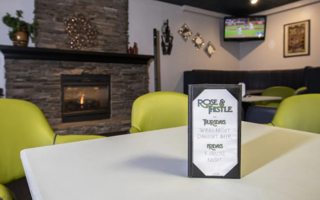 Dunvegan Inn and Suites