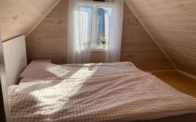 Villa Violen belägen i centrala Borgholm, Öland nära badplats.