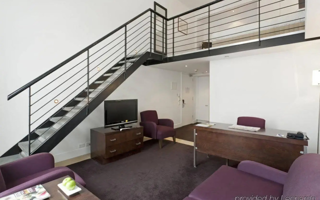 Hotel Causeway