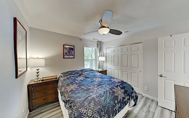 971bca2q 2 Bedroom Condo