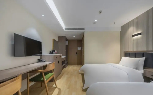 Happy Lane Hotel
