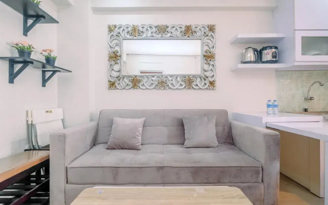 Simple And Cozy Living 2Br At Cibubur Village Apartment
