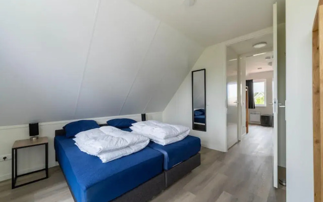Holiday Home in South Holland by Stompaarde Plas
