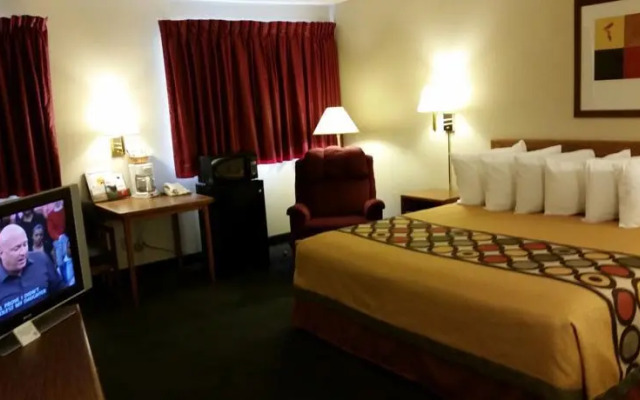 Super 8 Trinidad