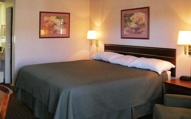 Briarwood Inn