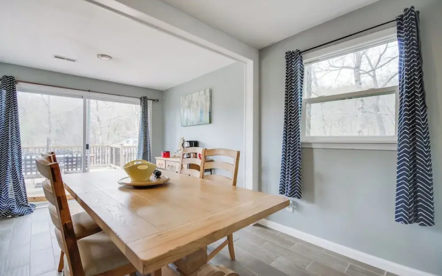 Dock & Furnished Deck: Lakefront Gravois Mills Gem