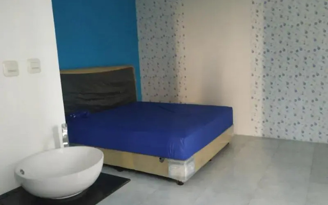 Dkp 32 by OYO Rooms