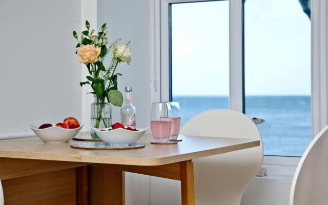 6 At The Beach, Torcross